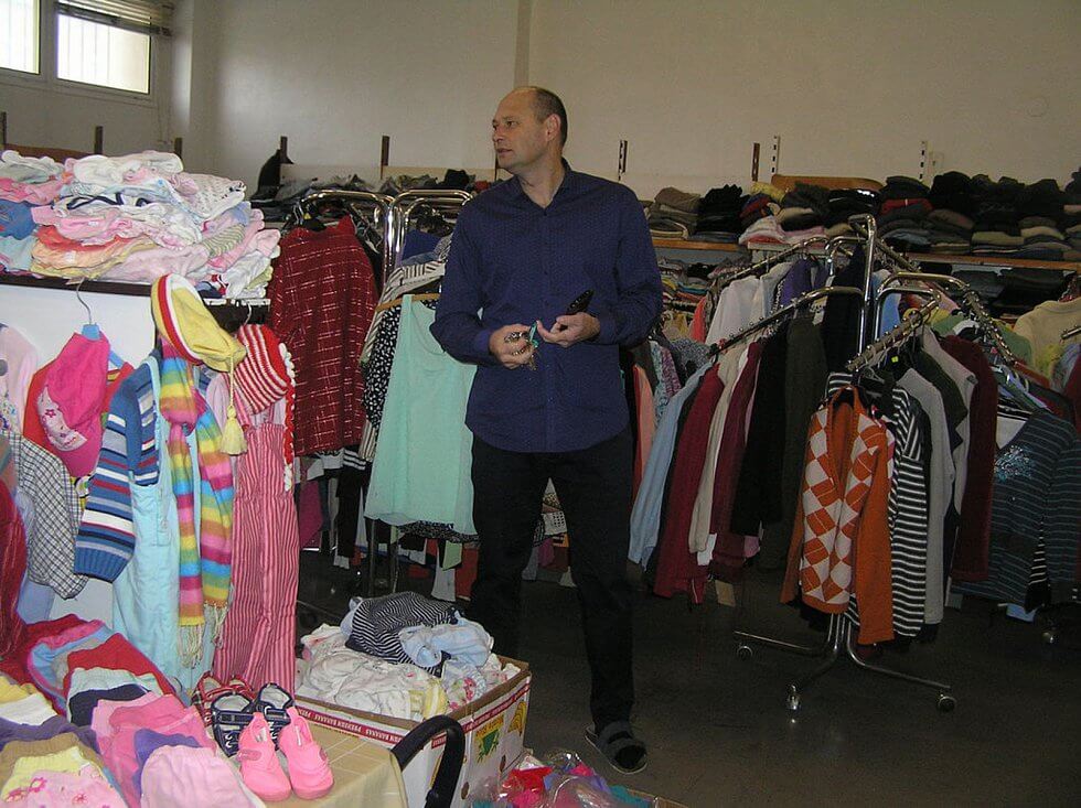 Těm, co mají hluboko do kapsy pomůže v Hátě sociální bazar